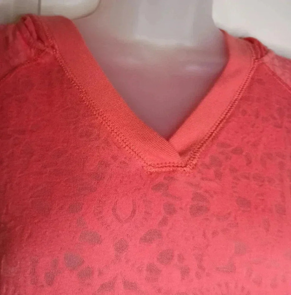 2/$30 Coral Long-Sleeve V-Neck Bold intricate NORTHCREST hoodie(#828) - Picture 5 of 9